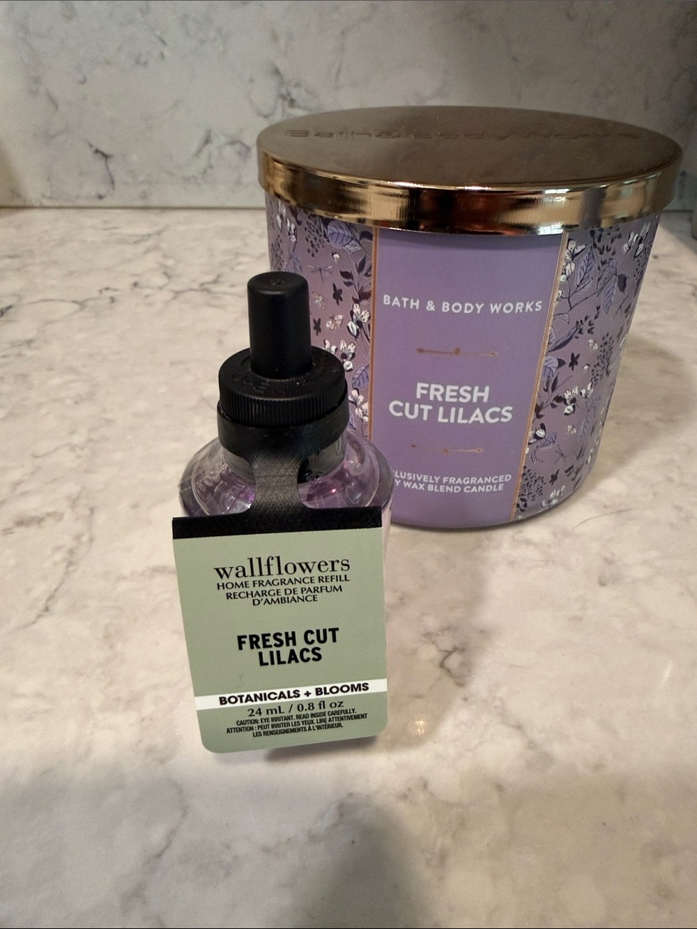 Bath & Body Works Fresh Cut Lilacs 3-Wick Candle & NEW Wallflower - Picture 3 of 3